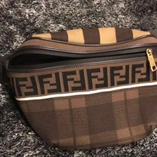 FENDI ショルダーバッグ 譲ってくれる方