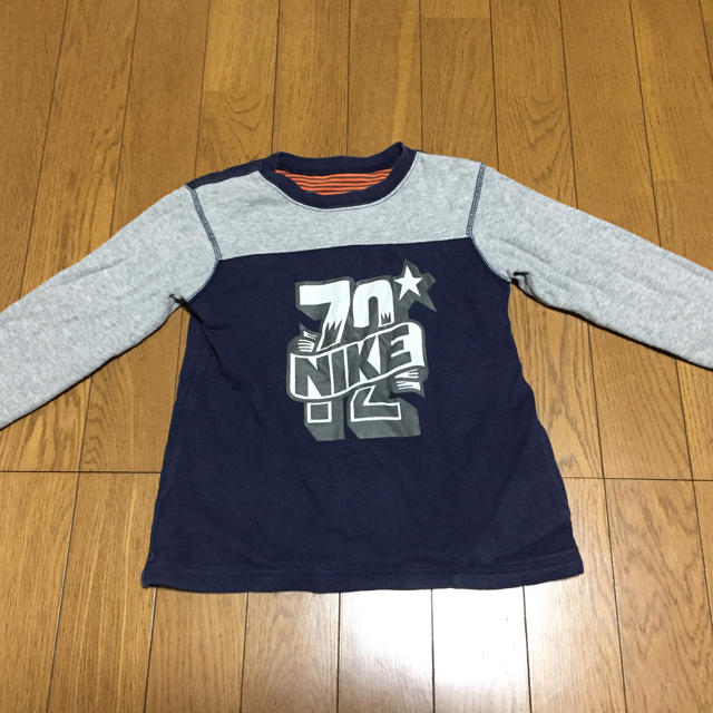 NIKE(ナイキ)のナイキ 長袖 100  リバーシブル キッズ/ベビー/マタニティのキッズ服男の子用(90cm~)(Tシャツ/カットソー)の商品写真