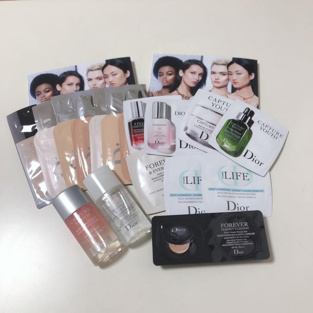 Dior(ディオール)のDiorサンプルセット17点 コスメ/美容のキット/セット(サンプル/トライアルキット)の商品写真