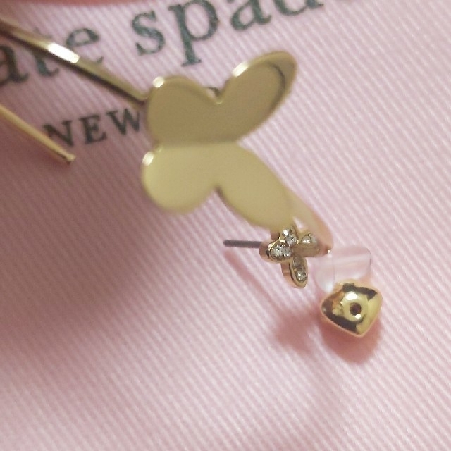 kate spade new york(ケイトスペードニューヨーク)のnami様専用【新品】kate spade ケイトスペード ピアス フープ　蝶  レディースのアクセサリー(ピアス)の商品写真