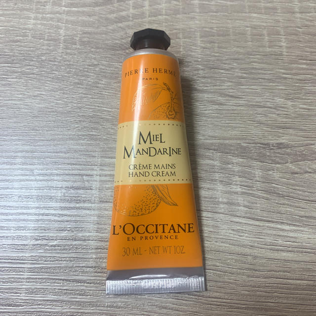 L'OCCITANE(ロクシタン)のL’OCCITANE ミエルマンダリン ハンドクリーム 30mL コスメ/美容のボディケア(ハンドクリーム)の商品写真