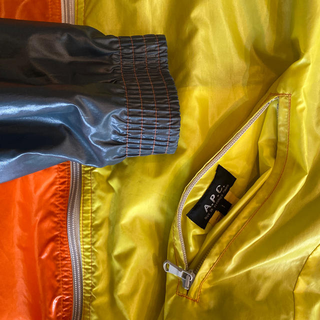 A.P.C(アーペーセー)のAPC ウィンドブレーカー メンズのジャケット/アウター(ナイロンジャケット)の商品写真