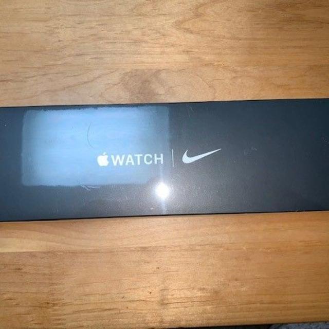 Apple Watch(アップルウォッチ)のApple Watch Nike Series5 スペースグレー 44mm  メンズの時計(腕時計(デジタル))の商品写真