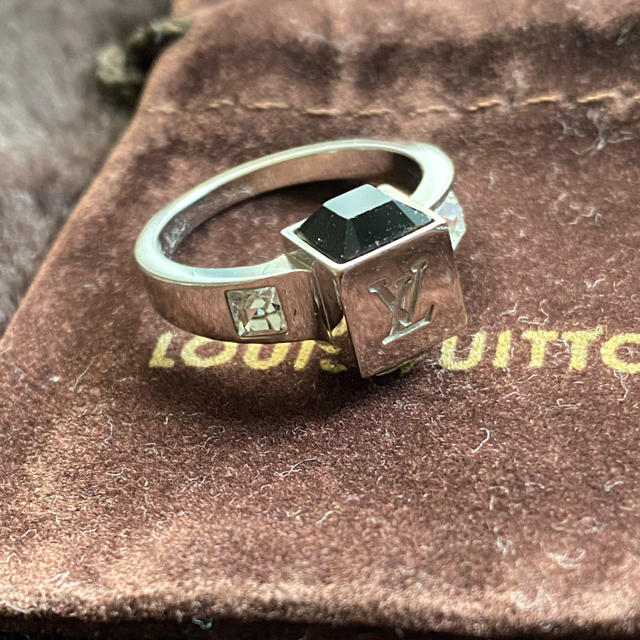 LOUIS VUITTON(ルイヴィトン)のルイヴィトン　キューブ指輪 レディースのアクセサリー(リング(指輪))の商品写真