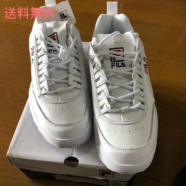 FILA(フィラ)のFILA ディスラプター 厚底スニーカー新品 27.5 メンズの靴/シューズ(スニーカー)の商品写真