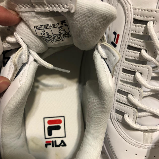 FILA(フィラ)のFILA ディスラプター 厚底スニーカー新品 27.5 メンズの靴/シューズ(スニーカー)の商品写真