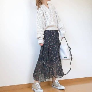 フィフス(fifth)の小花柄シャーリングロングスカート fifth(ロングスカート)