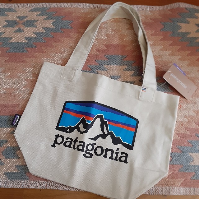 patagonia(パタゴニア)の新品未使用　patagonia　パタゴニア　トートバッグ レディースのバッグ(トートバッグ)の商品写真