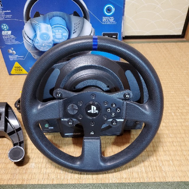 T300RSスラストマスターthrustmaster 【お買い得！】 tweedmill.co.uk