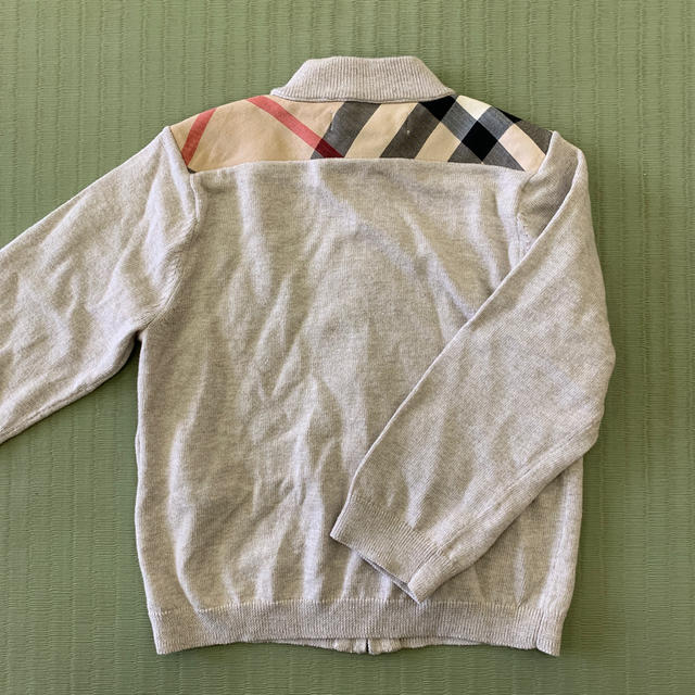 BURBERRY(バーバリー)のBURBERRY CHILDREN ニット 2Y 92cm キッズ/ベビー/マタニティのキッズ服男の子用(90cm~)(ジャケット/上着)の商品写真