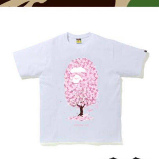 A BATHING APE(アベイシングエイプ)のBAPE sakura tee 白　M メンズのトップス(Tシャツ/カットソー(半袖/袖なし))の商品写真