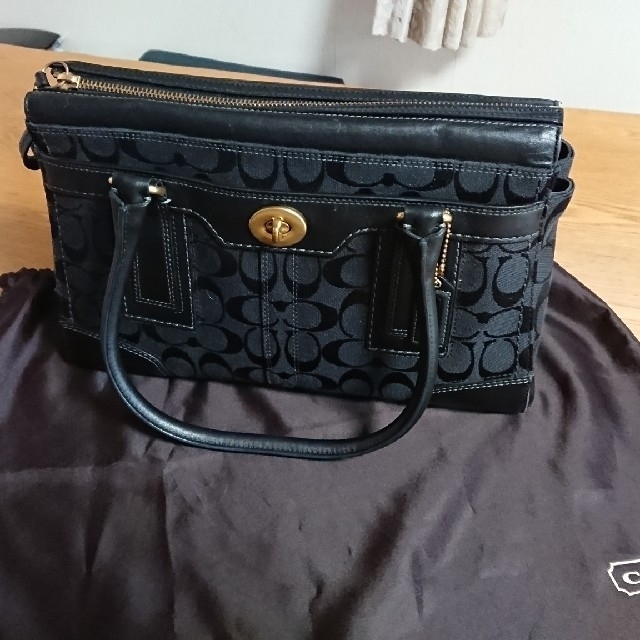 ワンショルダーバッグ  COACH  黒