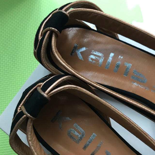 ROPE’(ロペ)のカリステ フラットサンダル レディースの靴/シューズ(サンダル)の商品写真
