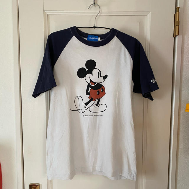 Disney(ディズニー)のDisney ディズニー　メンズTシャツＬ size ^ SALE^ ^ メンズのトップス(Tシャツ/カットソー(半袖/袖なし))の商品写真