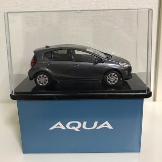 トヨタ　アクア　AQUA 12台　カラーサンプル　ミニカー