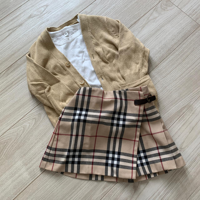 BURBERRY(バーバリー)のBurberryスカート　3 キッズ/ベビー/マタニティのキッズ服女の子用(90cm~)(スカート)の商品写真