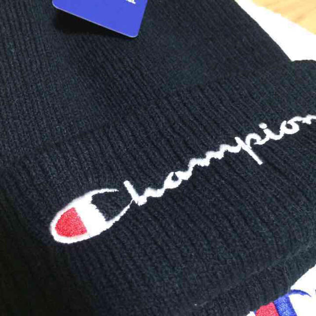 Champion(チャンピオン)のチャンピオン 黒ニット帽 ニットキャップ レディースの帽子(ニット帽/ビーニー)の商品写真