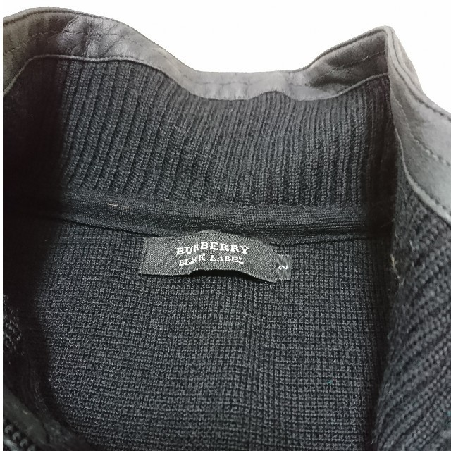 BURBERRY BLACK LABEL(バーバリーブラックレーベル)のBURBERRY　ブラックレーベル　黒ニットジップアップ　サイズ２ メンズのトップス(ニット/セーター)の商品写真