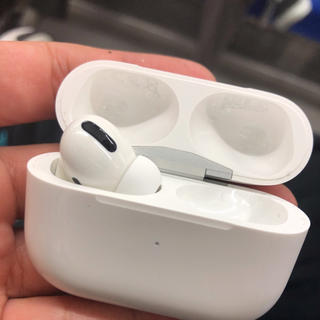 アップル(Apple)のAirPods Pro片耳(ヘッドフォン/イヤフォン)