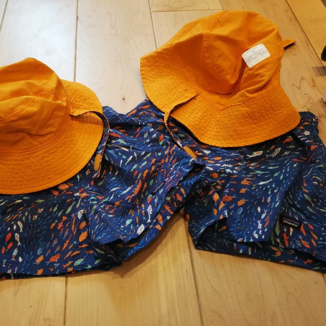 patagonia(パタゴニア)のペア可能！Patagoniaパタゴニア　バギーズ＆サンバケツハット キッズ/ベビー/マタニティのキッズ服男の子用(90cm~)(水着)の商品写真