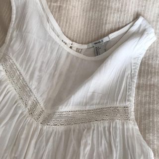 ザラ(ZARA)の[新品]FOREVER21 フォーエバー21 レース トップス(シャツ/ブラウス(半袖/袖なし))