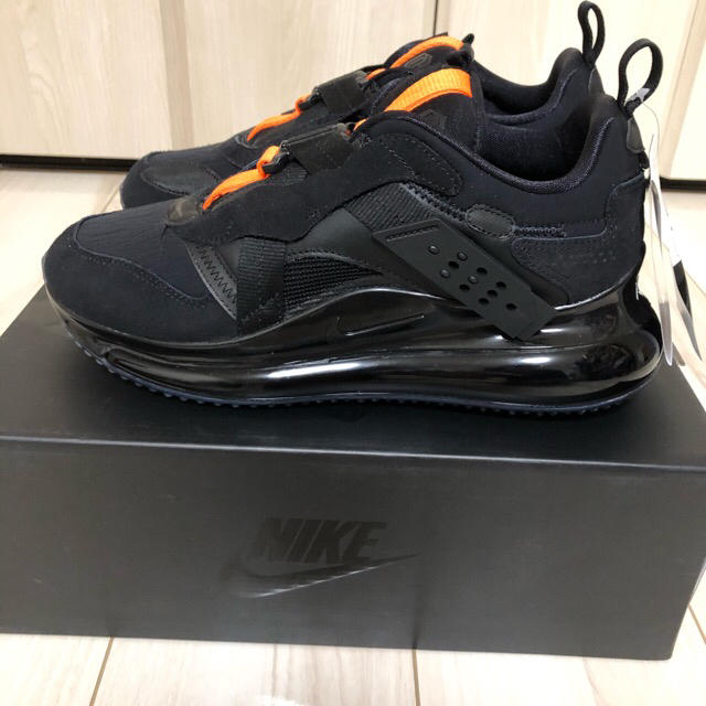 NIKE(ナイキ)のAIR MAX 720 OBJ 26.5cm メンズの靴/シューズ(スニーカー)の商品写真