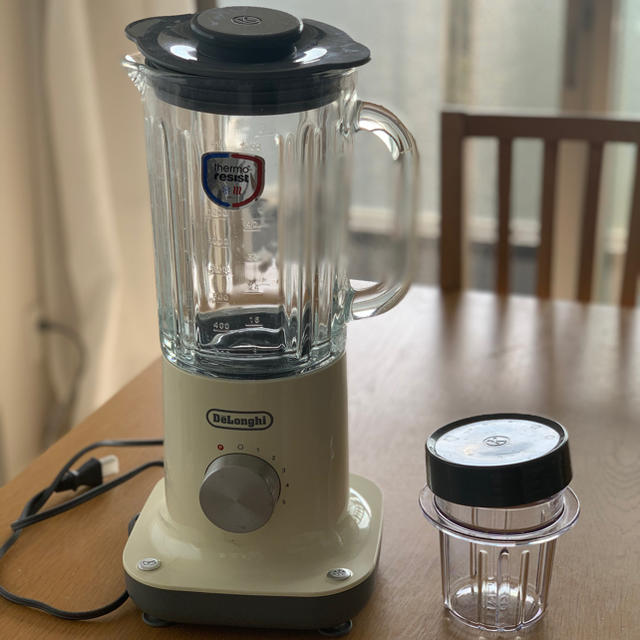 デロンギ　delonghi ミキサー　ジューサージュースメーカー