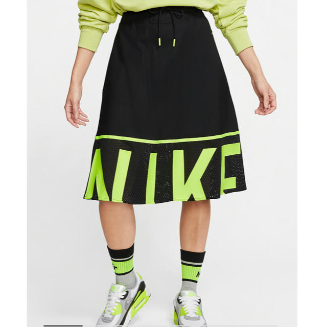 NIKE(ナイキ)のNIKE スカート レディースのスカート(ひざ丈スカート)の商品写真