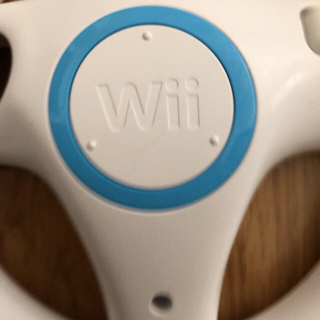 Wii(ウィー)のWii本体 太鼓2個&ソフト2点セット エンタメ/ホビーのゲームソフト/ゲーム機本体(家庭用ゲーム機本体)の商品写真