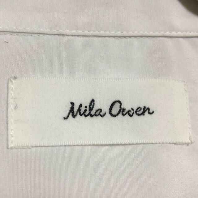 Mila Owen(ミラオーウェン)のミラオーウェン  白シャツ　 レディースのトップス(シャツ/ブラウス(長袖/七分))の商品写真