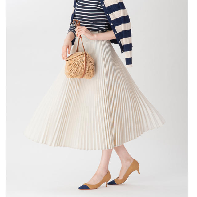 TSURU by Mariko Oikawa(ツルバイマリコオイカワ)のさや様専用　ツルバイマリコオイカワ　大人気　プリーツスカート　34 レディースのスカート(ロングスカート)の商品写真