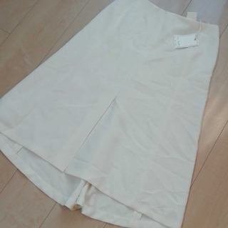 アバハウス(ABAHOUSE)の新品レディースS☆アバハウス ホワイトスカート(ひざ丈スカート)