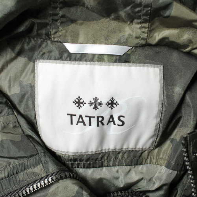 TATRAS(タトラス)のタトラス RラインPOMEZIAカーキ1モンクレールヘルノ レディースのジャケット/アウター(モッズコート)の商品写真