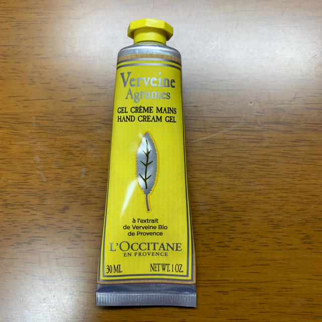 L'OCCITANE(ロクシタン)のL'OCCITANE ハンドクリーム コスメ/美容のボディケア(ハンドクリーム)の商品写真