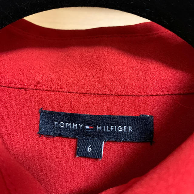 TOMMY HILFIGER(トミーヒルフィガー)のワンピース レディースのワンピース(ひざ丈ワンピース)の商品写真