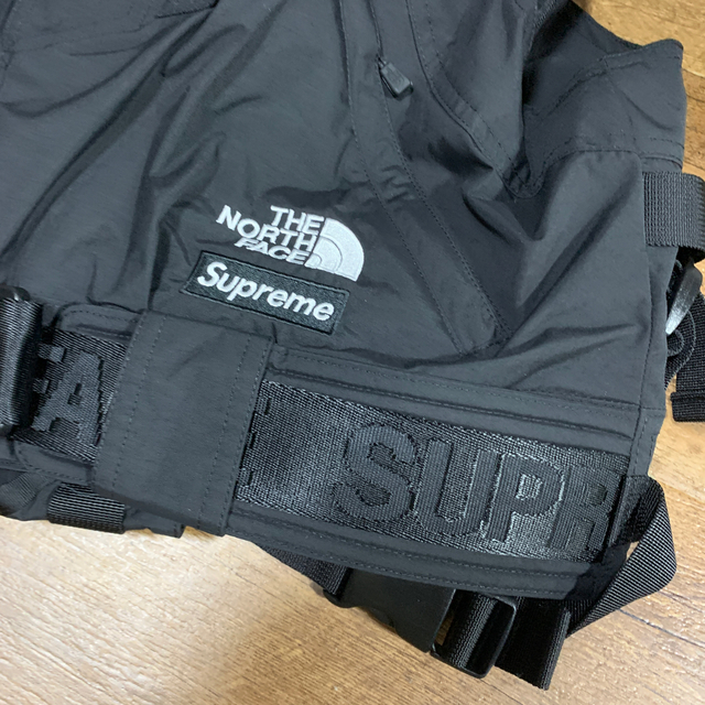 Supreme(シュプリーム)のSupreme  RTG Jacket ベストのみ　シュプリーム　ノースフェイス メンズのジャケット/アウター(マウンテンパーカー)の商品写真