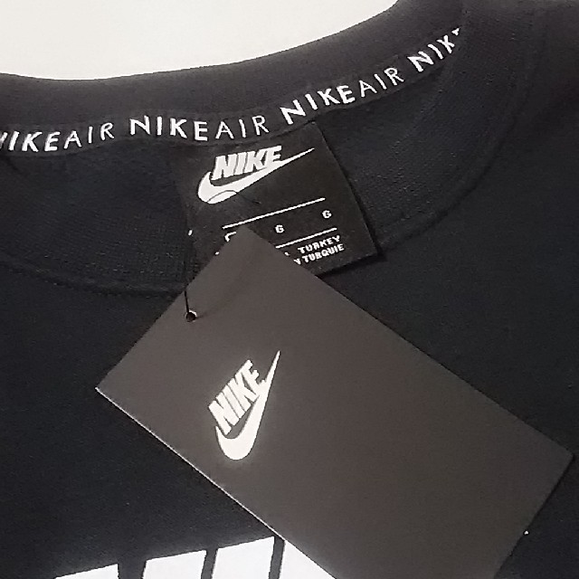 NIKE(ナイキ)の
定8800円!即完売モデル!ナイキBB新品スウェット.ワンピース.トレーナー! レディースのトップス(トレーナー/スウェット)の商品写真