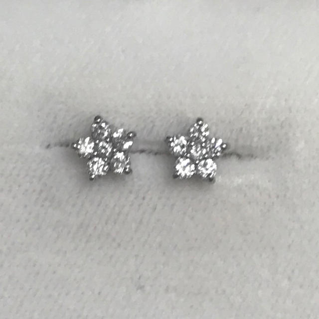 PonteVecchio(ポンテヴェキオ)の専用です☆ポンテヴェキオ ダイヤモンド フラワー ピアス  0.2ct✖️2 レディースのアクセサリー(ピアス)の商品写真