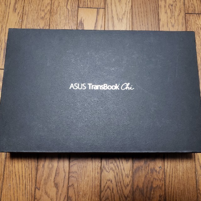 ASUS TransBook T300Chi 5Y-10 箱、付属品ほぼ完備