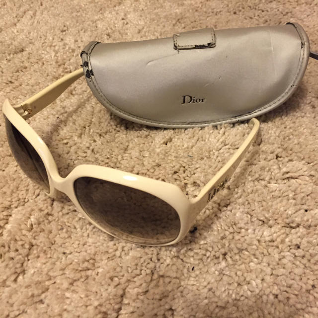 Christian Dior(クリスチャンディオール)の【DIOR】サングラス レディースのファッション小物(サングラス/メガネ)の商品写真