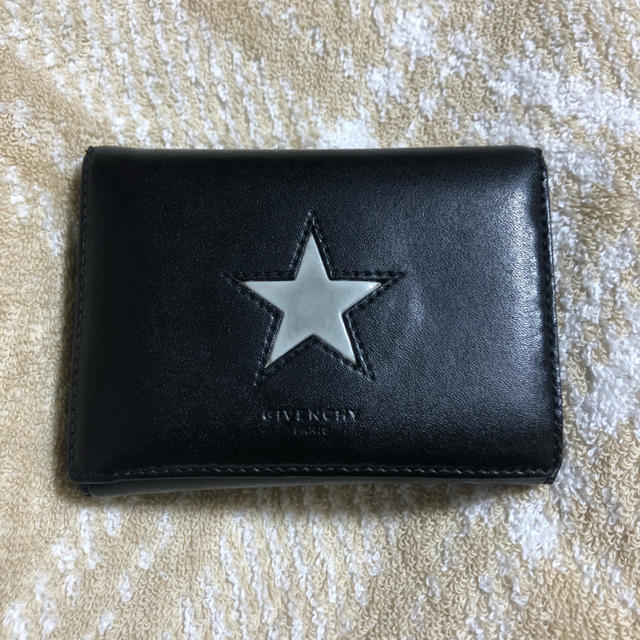 GIVENCHY(ジバンシィ)のGIVENCHY 三つ折り財布 レディースのファッション小物(財布)の商品写真