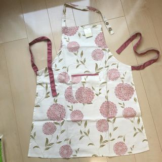 ローラアシュレイ(LAURA ASHLEY)の新品未使用⭐︎LAURA ASHLEY エプロン(その他)