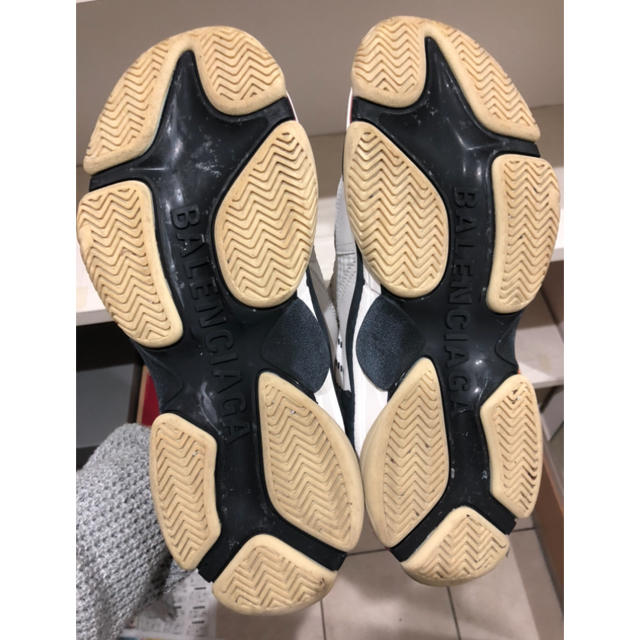 Balenciaga(バレンシアガ)のBALENCIAGA バレンシアガ　triple S トリプルエス　42 正規品 メンズの靴/シューズ(スニーカー)の商品写真