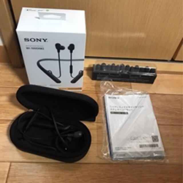 SONY(ソニー)のSONY WI-1000XM2(B) スマホ/家電/カメラのオーディオ機器(ヘッドフォン/イヤフォン)の商品写真