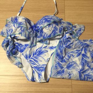 花柄 水着 3点セット パレオ付 美品(水着)