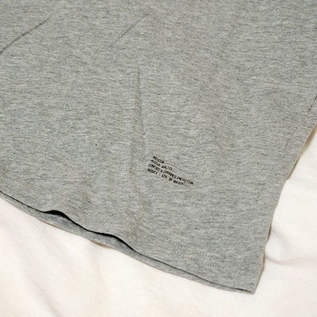 AZUL by moussy(アズールバイマウジー)のAZUL ロンT メンズ S 長袖 新品 未使用 アズール Tシャツ グレー メンズのトップス(Tシャツ/カットソー(七分/長袖))の商品写真