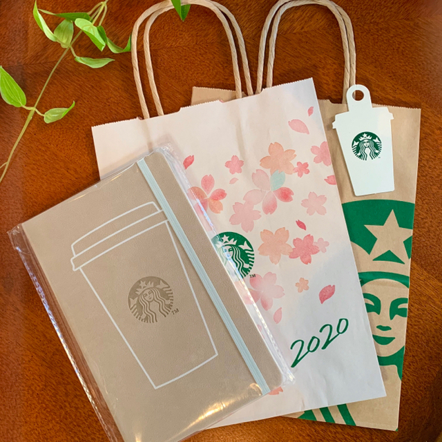 Starbucks Coffee(スターバックスコーヒー)の★スターバックス★スケジュール帳★2020年4月始まり★スタバ★ インテリア/住まい/日用品の文房具(カレンダー/スケジュール)の商品写真