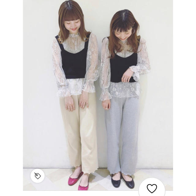 mystic(ミスティック)のsanajeni様専用　mystic♡ レース ブラウス ビスチェ セット レディースのトップス(シャツ/ブラウス(長袖/七分))の商品写真