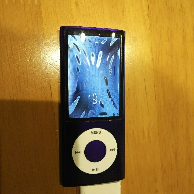 Apple(アップル)の[最終値下]ipod nano 第5世代 ジャンク スマホ/家電/カメラのオーディオ機器(ポータブルプレーヤー)の商品写真