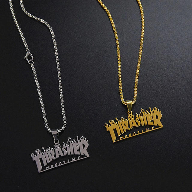 THRASHER(スラッシャー)のTHRASHER スラッシャー ファイヤー ネックレス 最安値 メンズのアクセサリー(ネックレス)の商品写真